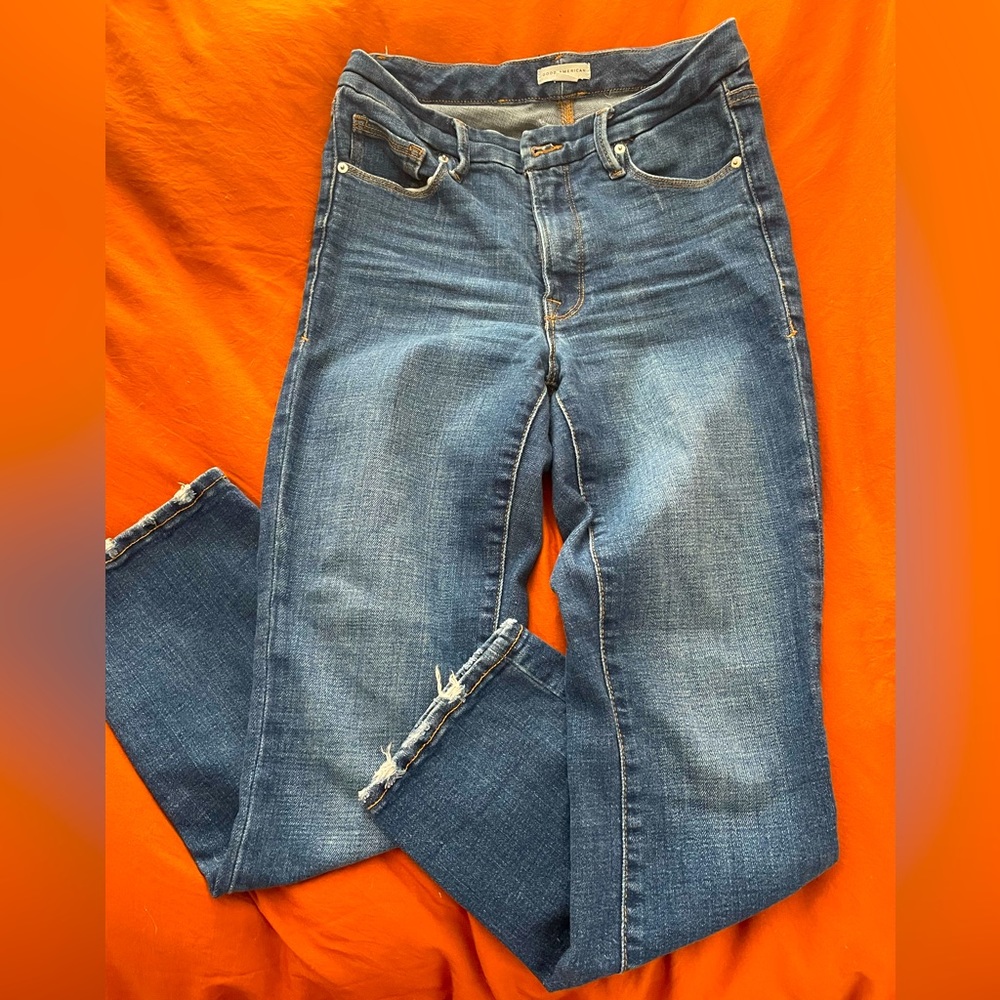 Good American - ankle straight jeans